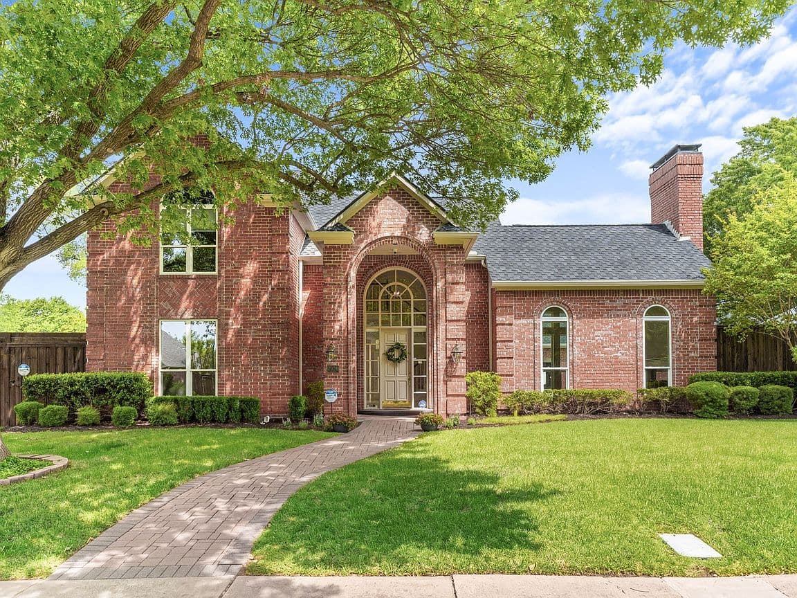 Primary listing photo