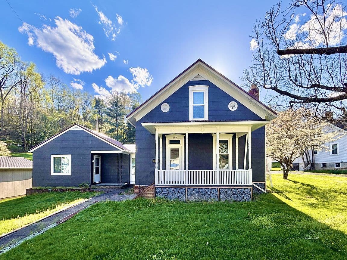 Primary listing photo