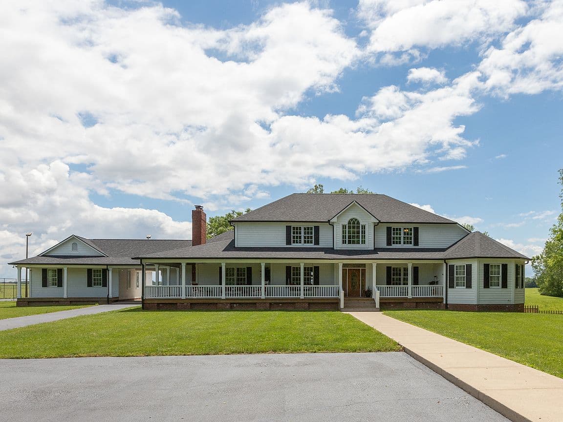Primary listing photo