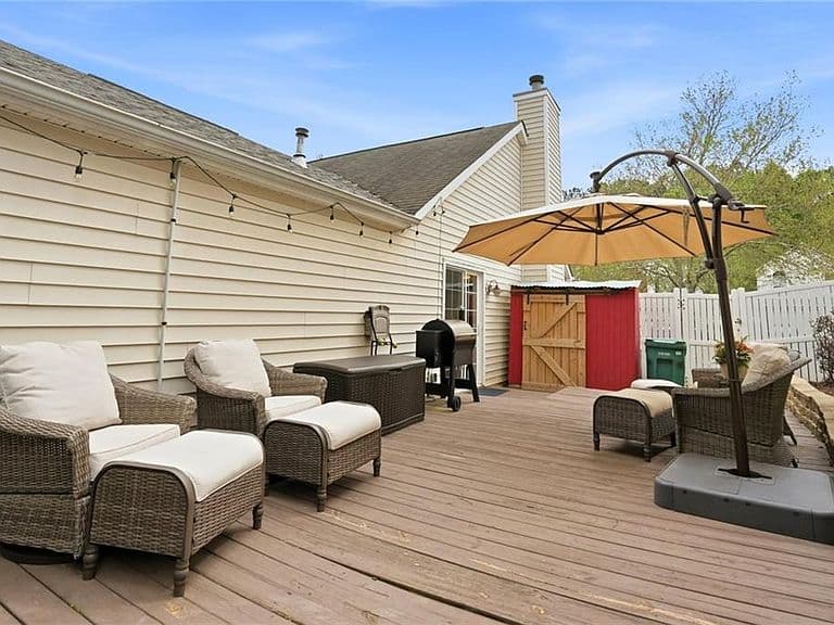 Listing photo 5
