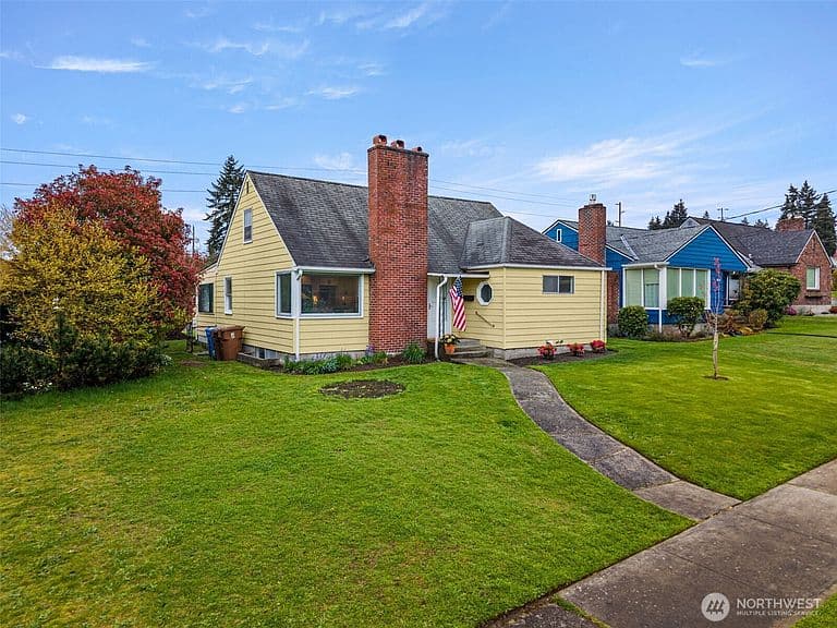 Listing photo 2