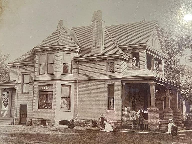 Listing photo 5