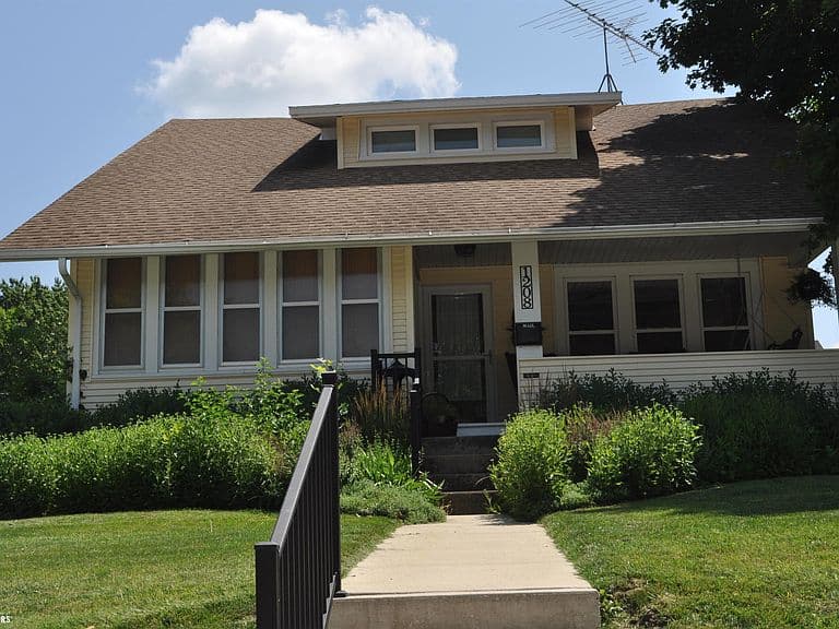 Listing photo 5