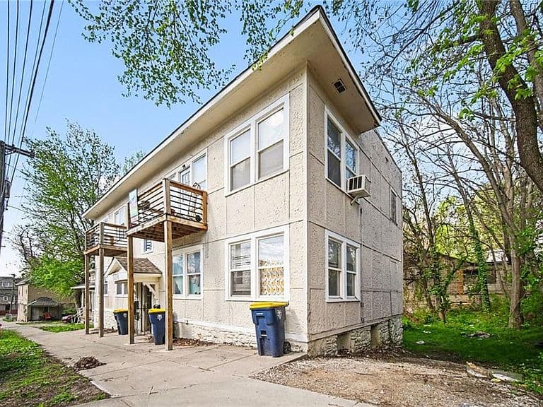 Listing photo 4