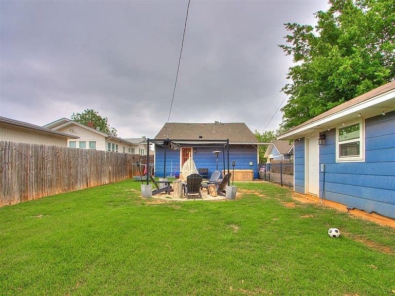 Listing photo 5