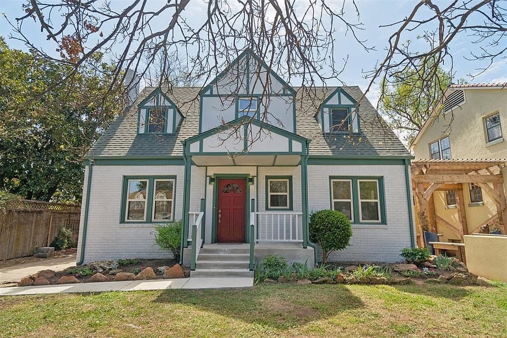 Primary listing photo