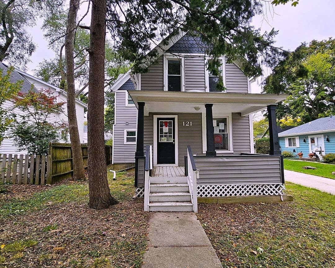 Primary listing photo