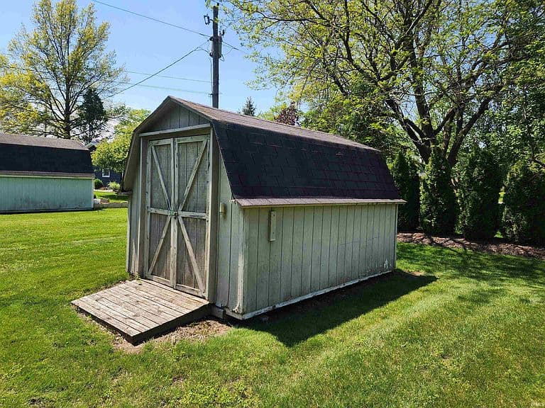Listing photo 5