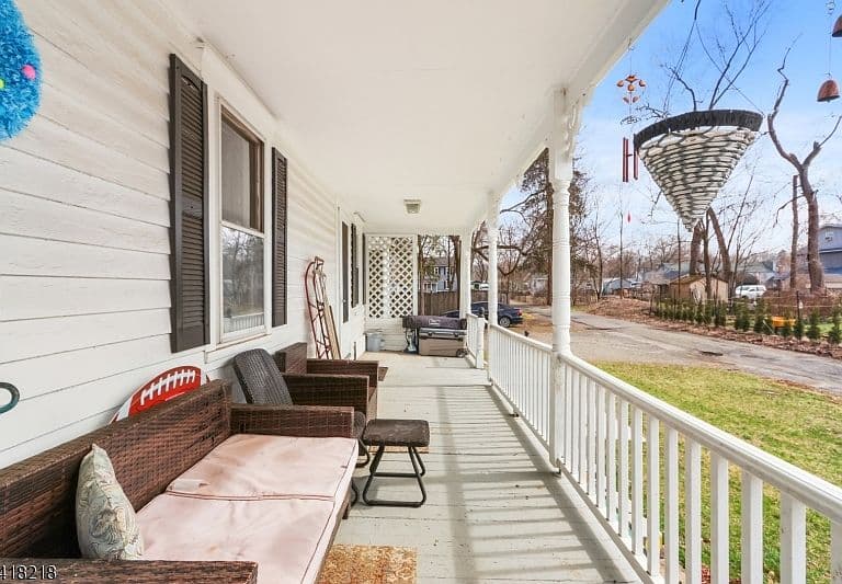 Listing photo 4