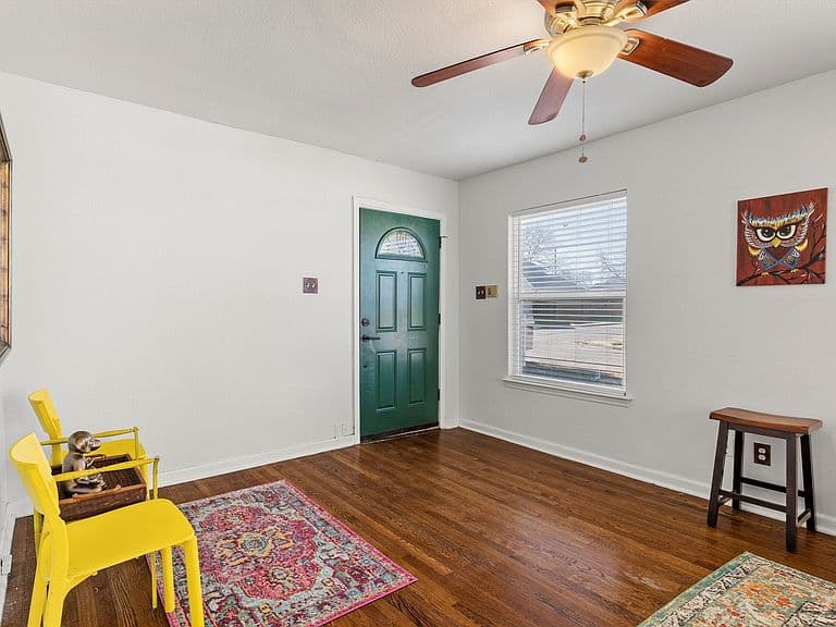 Listing photo 4