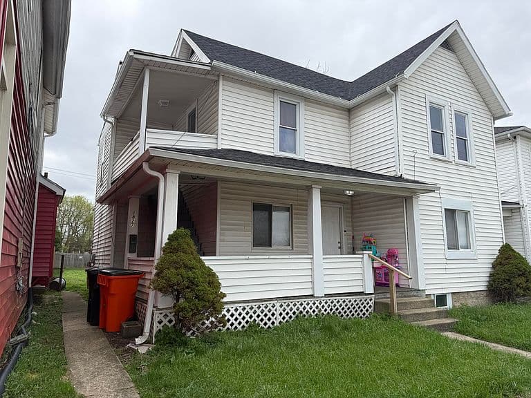 Listing photo 3
