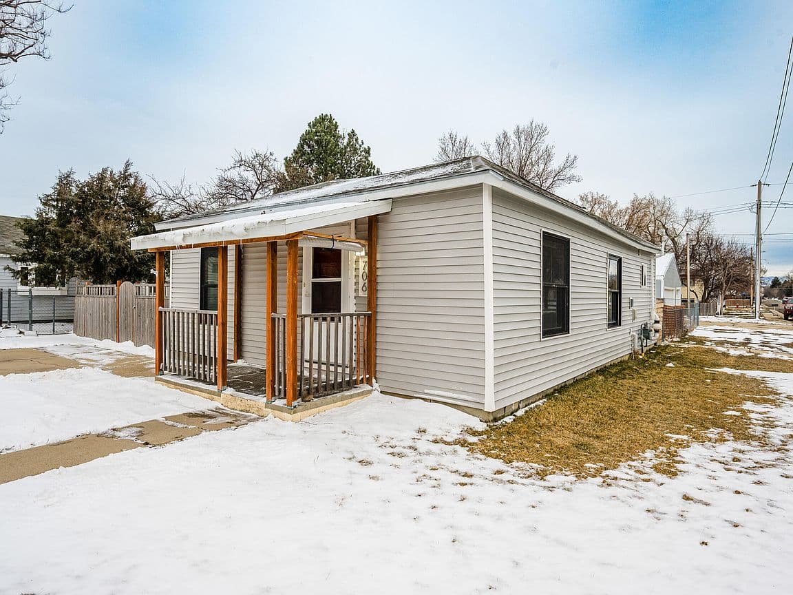Primary listing photo