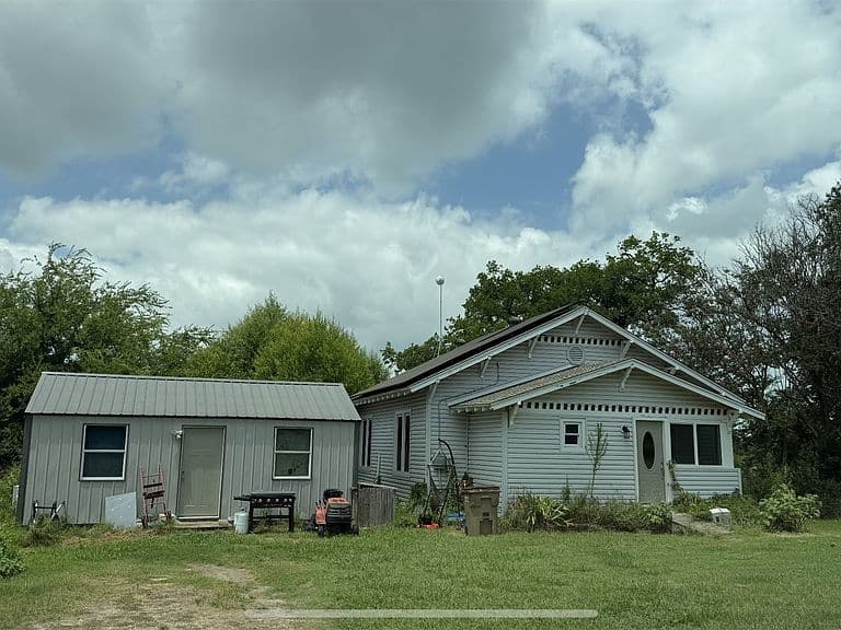 Listing photo