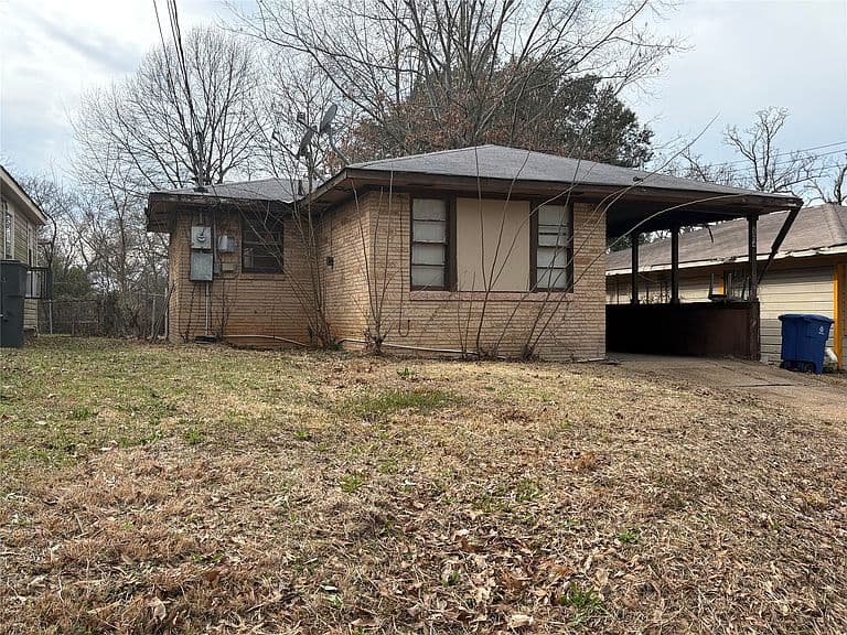 Listing photo 3