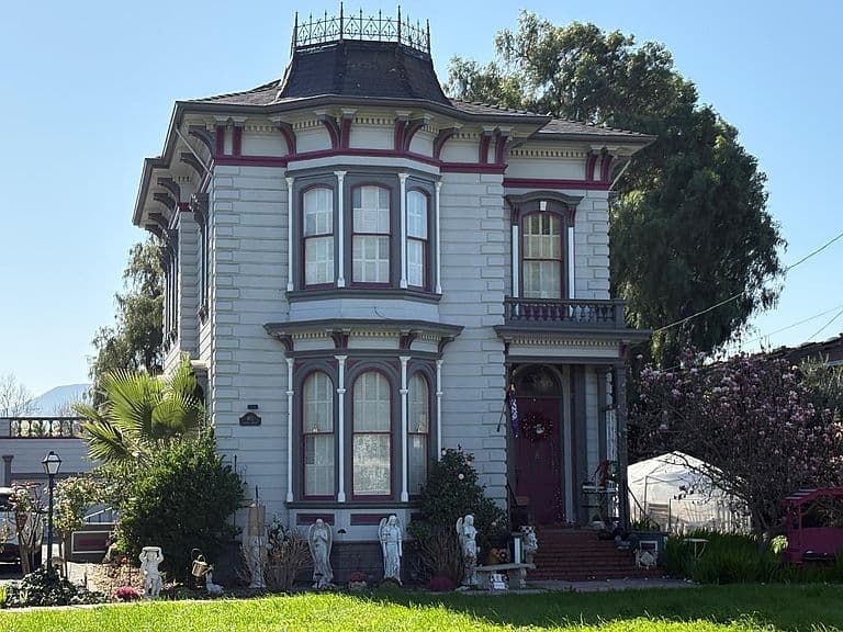 Listing photo
