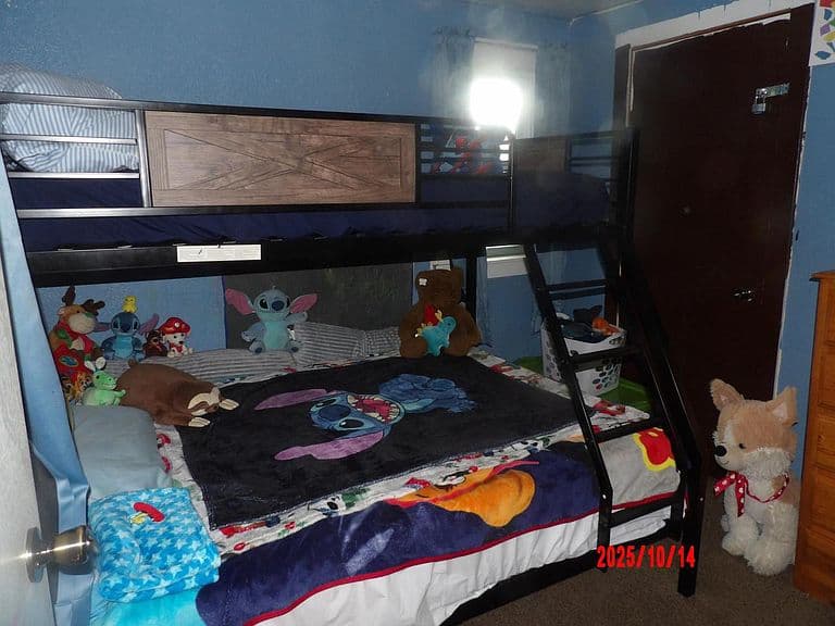 Listing photo 5