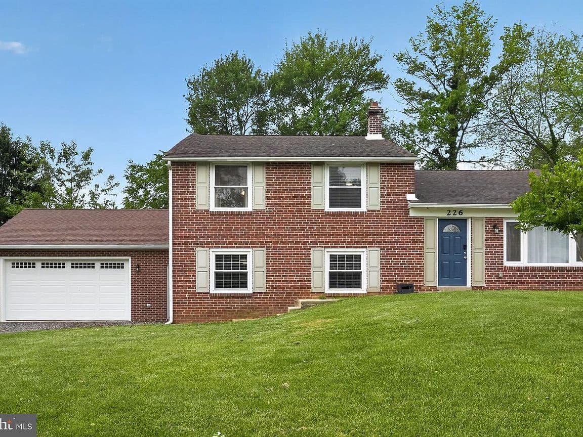 Primary listing photo