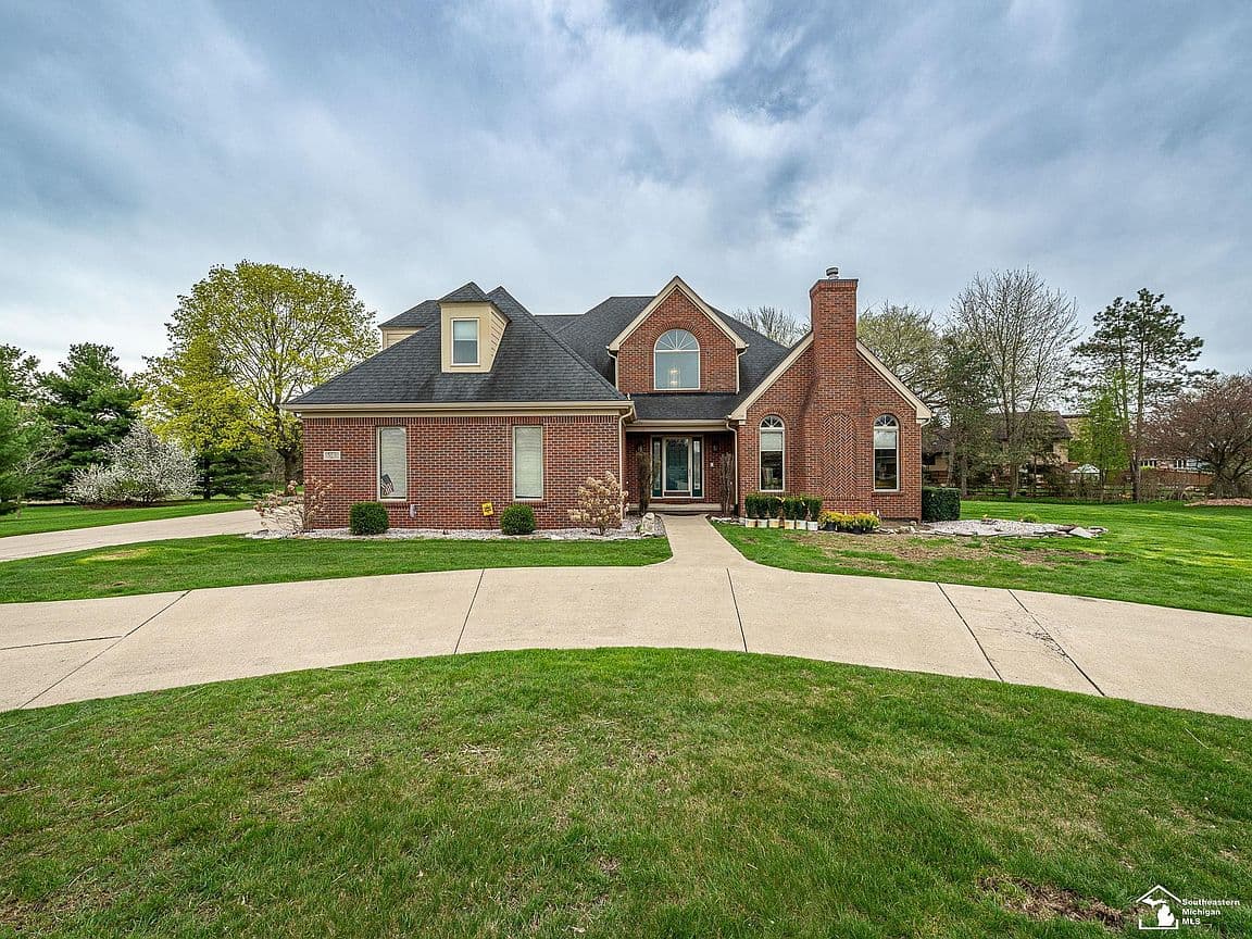 Primary listing photo