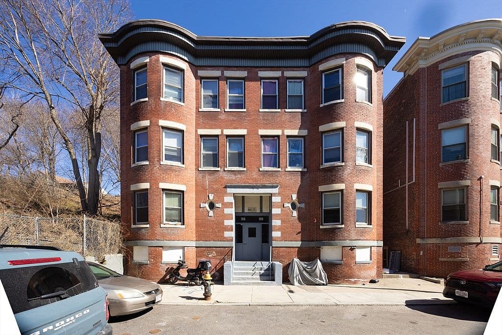 Primary listing photo
