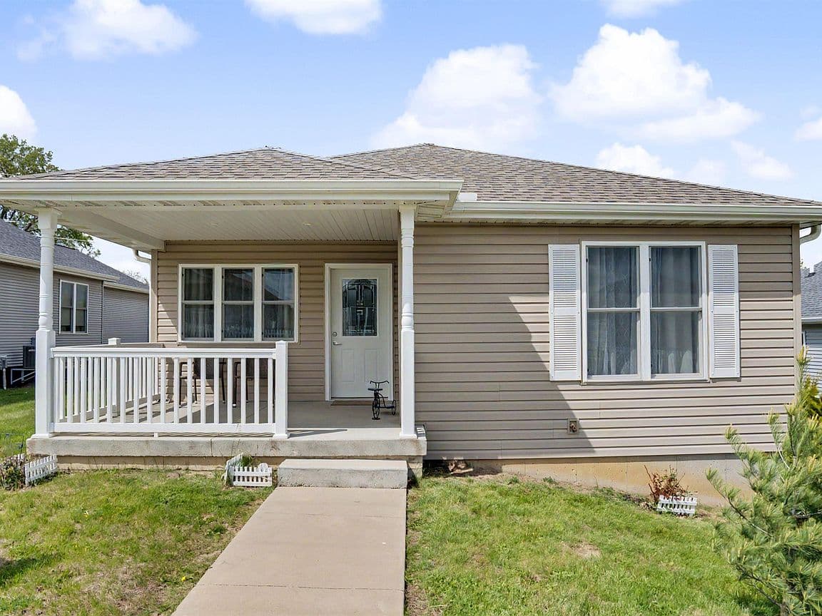Primary listing photo
