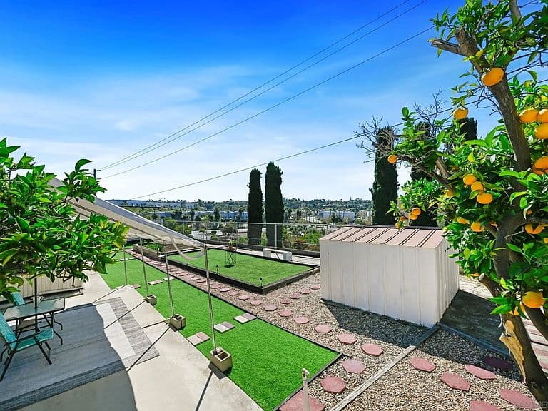 Listing photo 5