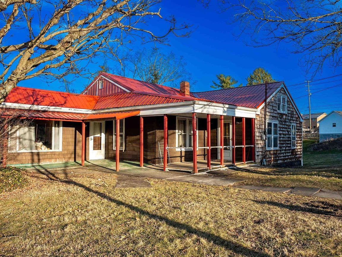 Primary listing photo
