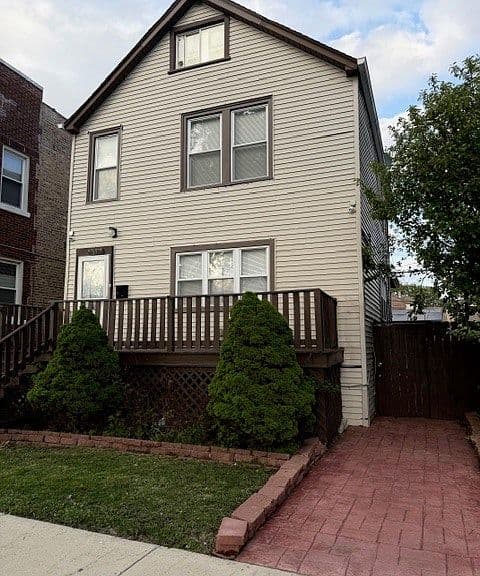 Listing photo 2