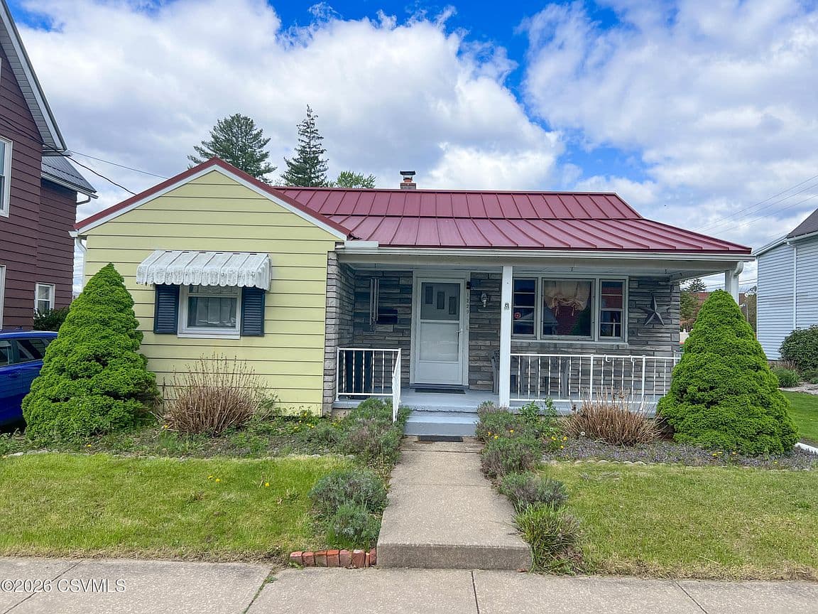 Primary listing photo