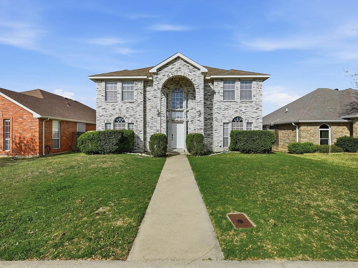 Primary listing photo
