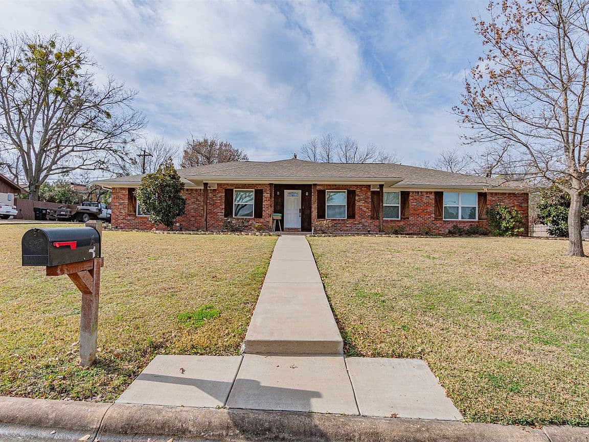 Primary listing photo