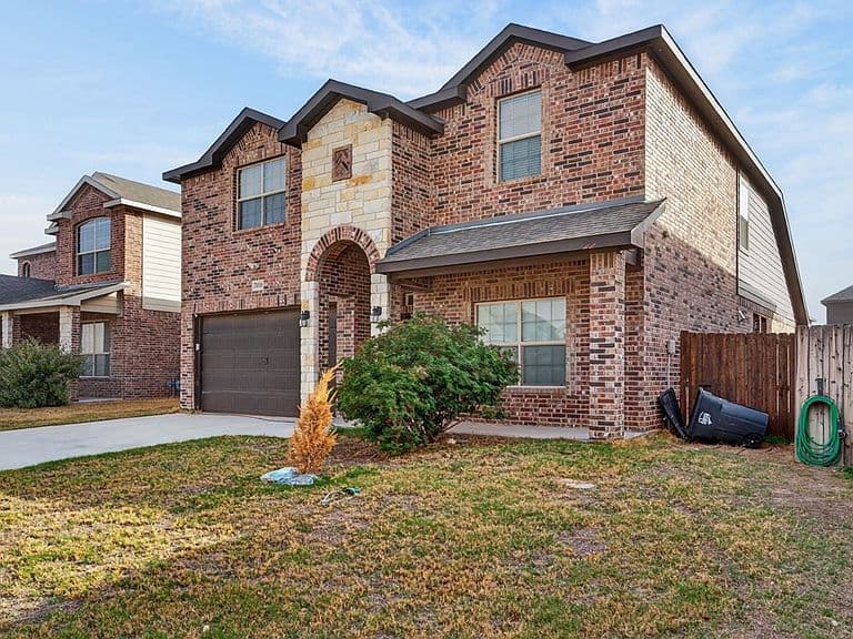 Listing photo 4