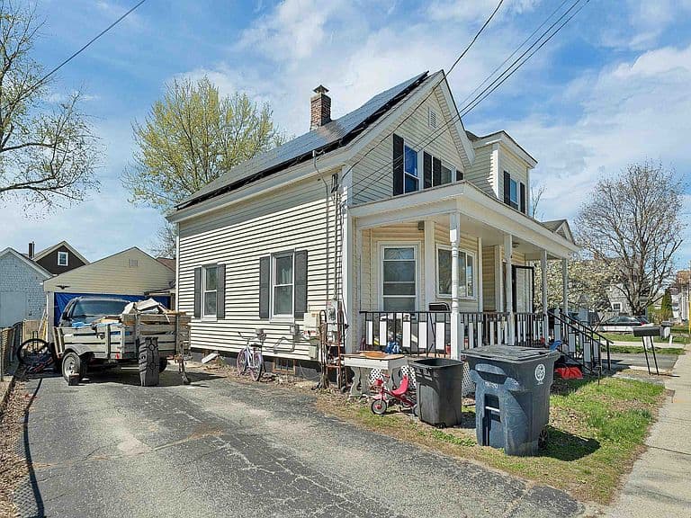 Listing photo 3