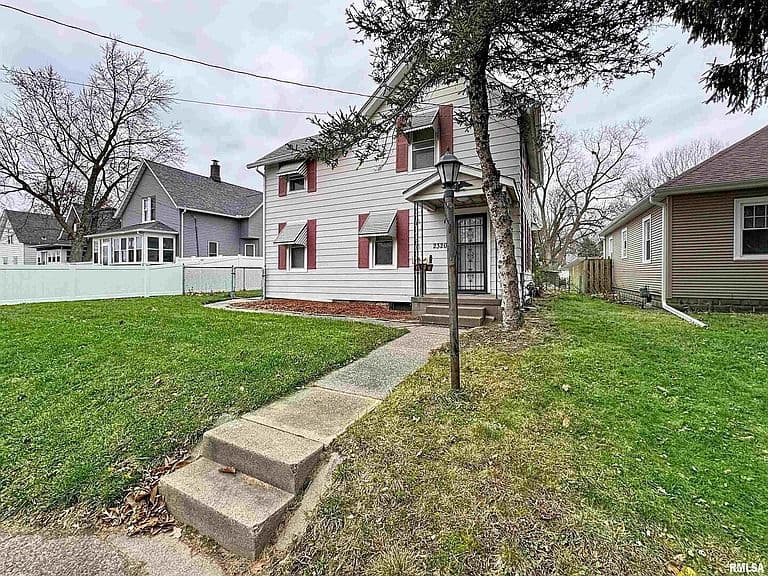 Listing photo 3