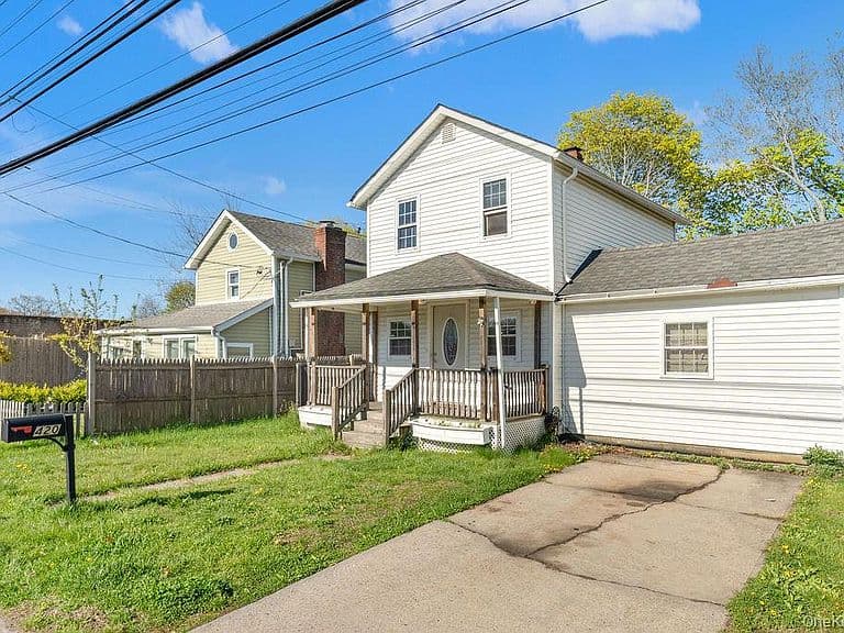 Listing photo 3