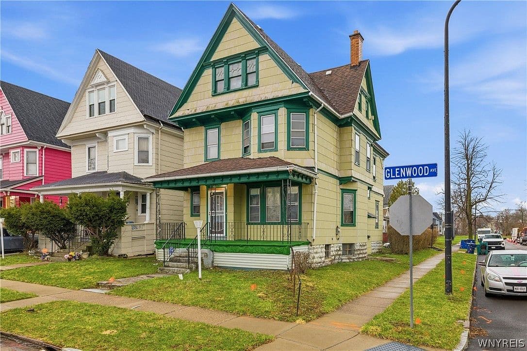 Primary listing photo