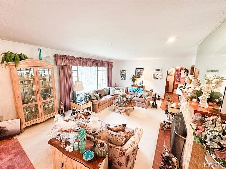 Listing photo 5