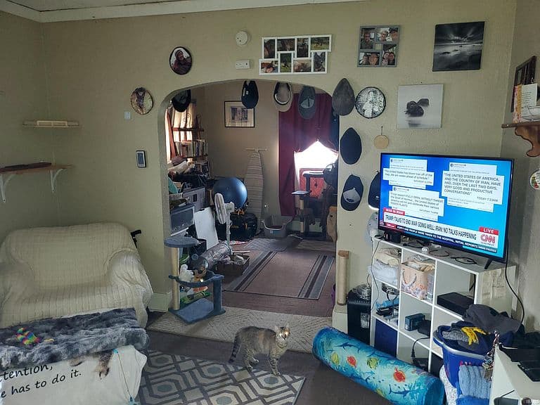 Listing photo 2