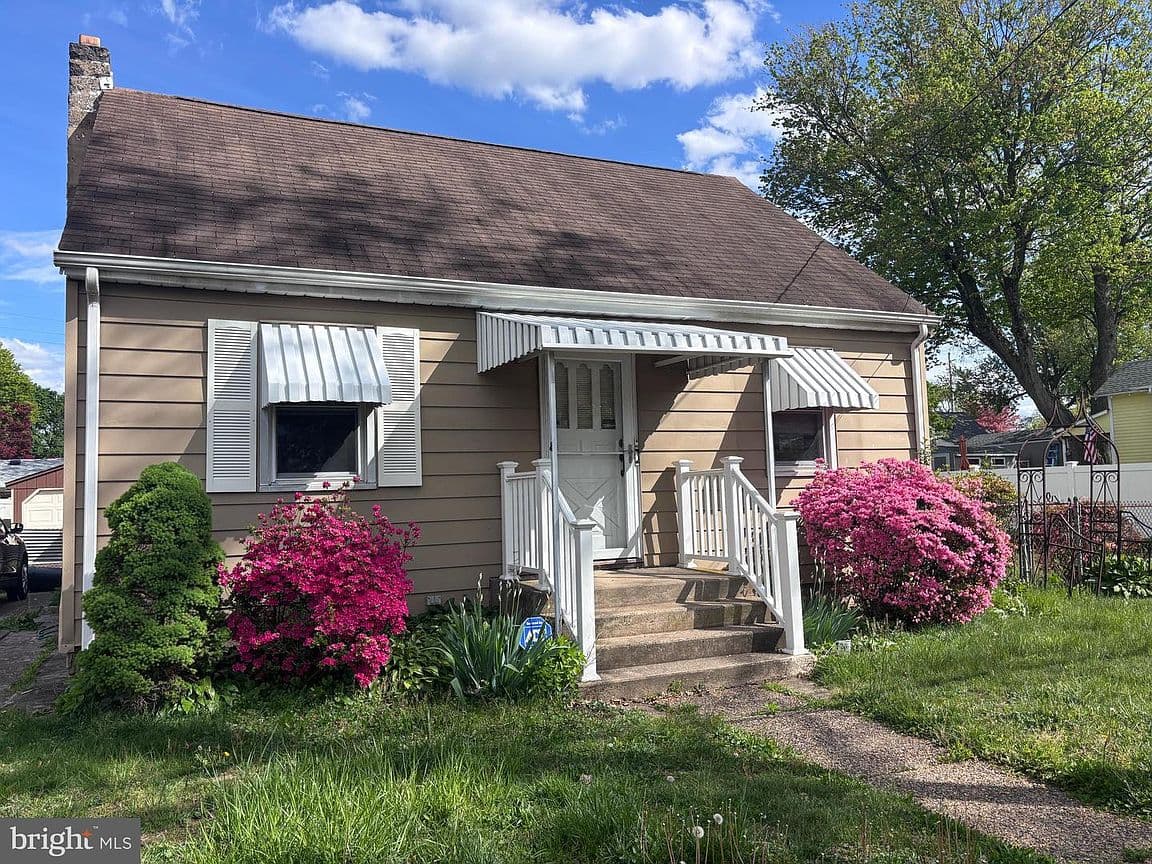 Primary listing photo