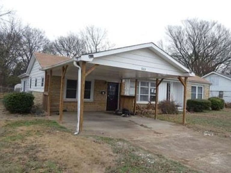 Listing photo 3