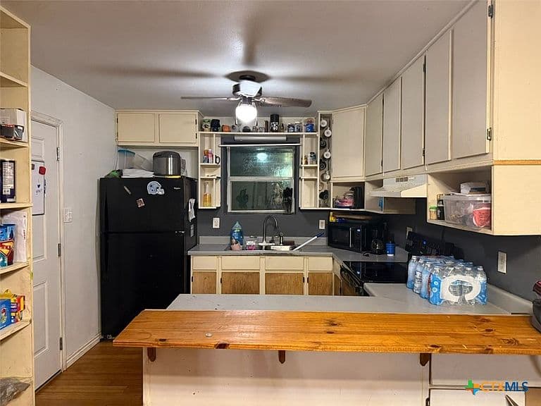 Listing photo 5