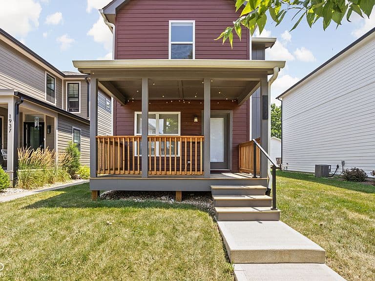 Listing photo 2