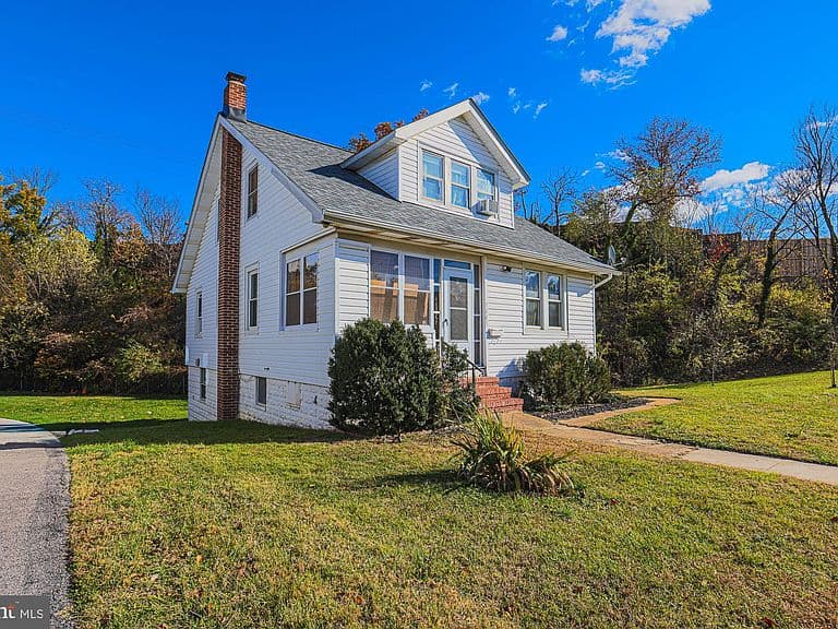 Listing photo 4