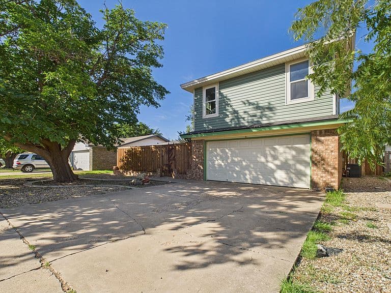 Listing photo 5