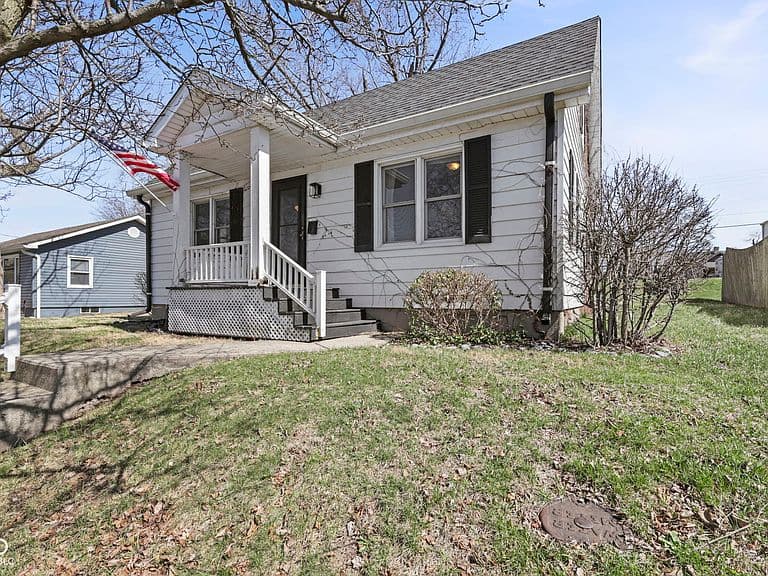 Listing photo 3