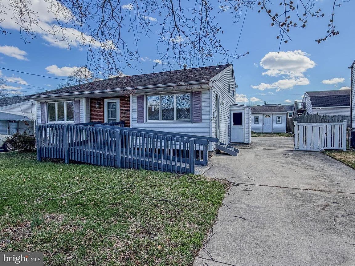 Primary listing photo