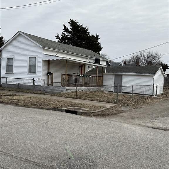 Listing photo