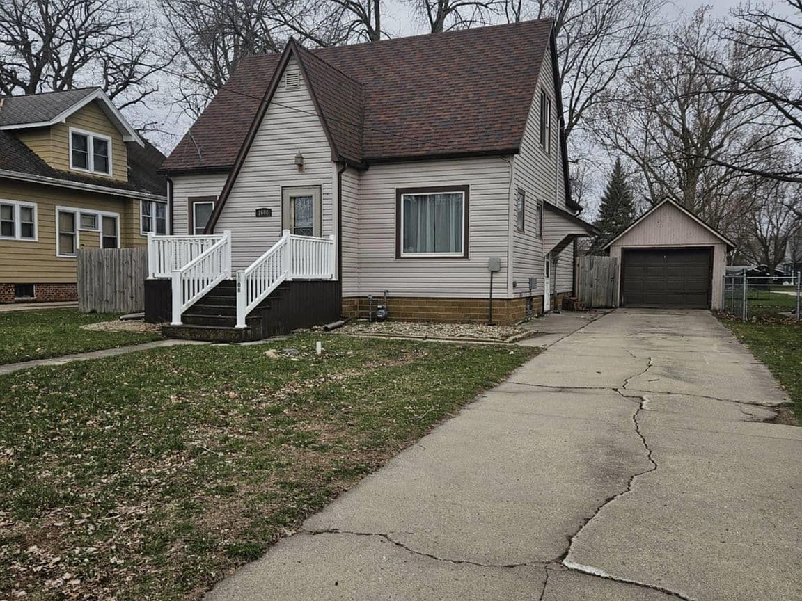 Primary listing photo