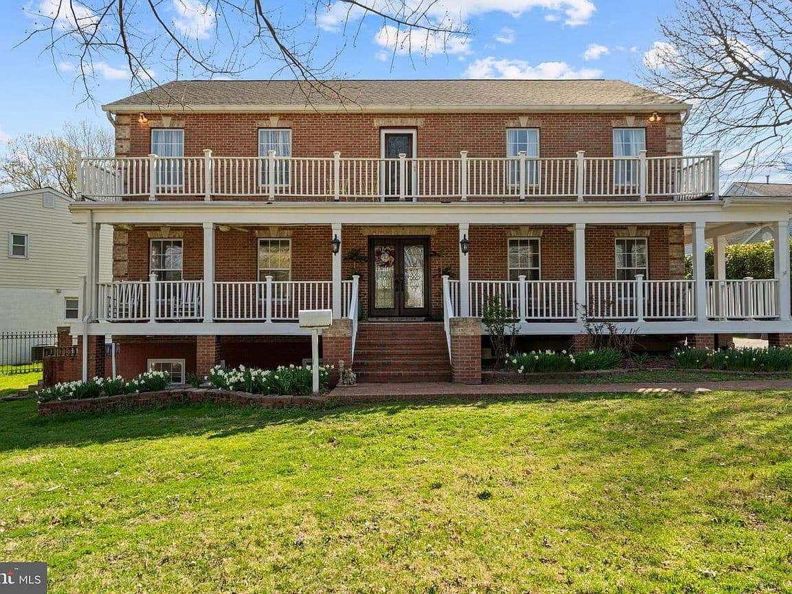 Primary listing photo