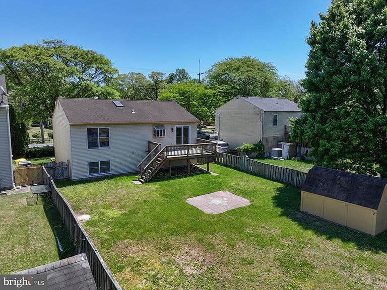 Listing photo 4
