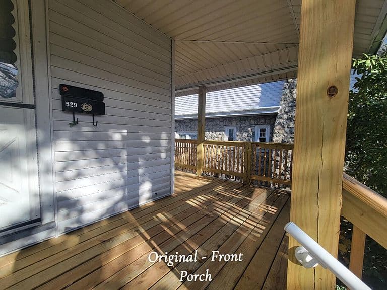 Listing photo 3